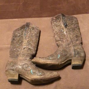 Corral studded snip toe boots